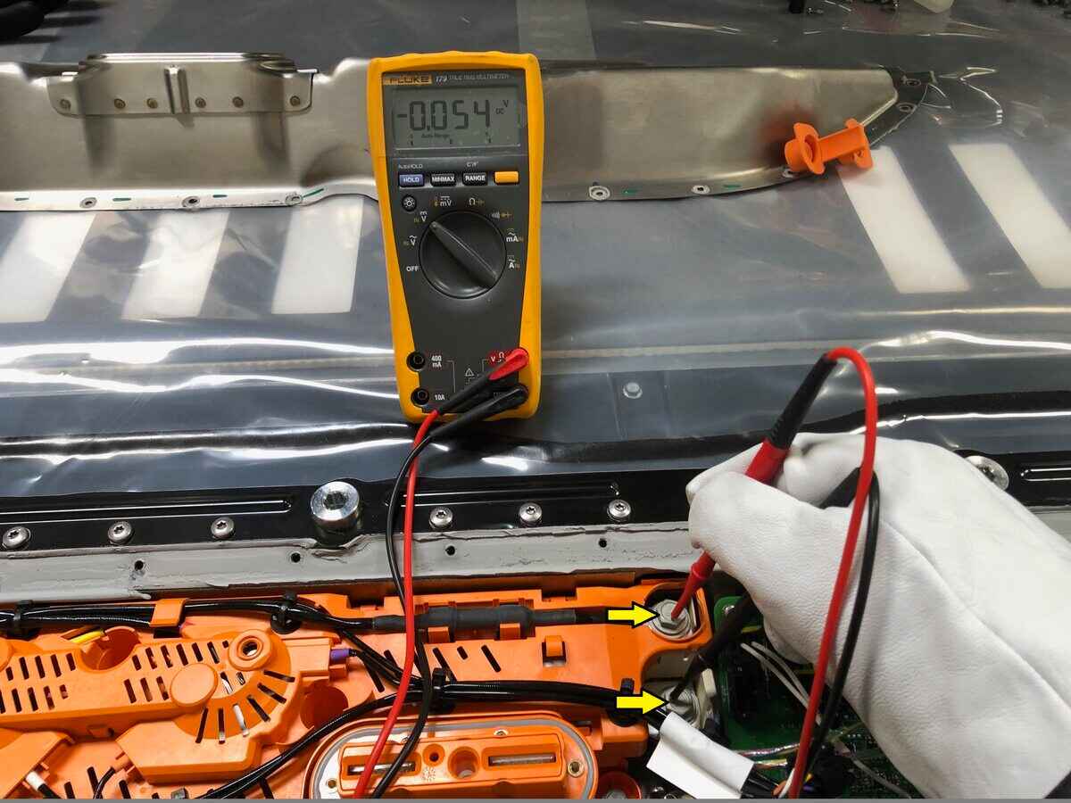 Safety-Gloves-Pre-caution-Tesla-High-Voltage-Battery-Component-Diagnostics-Service-Troubleshooting-Faulty-Equipment-Ontario-CA