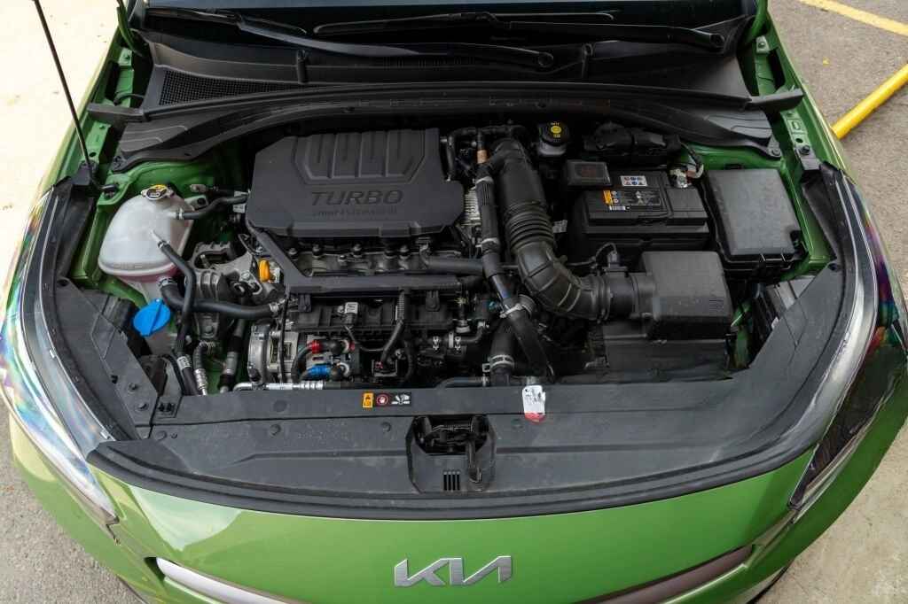KIA-combustion-turbo-engine-bay-professional-steam-cleaning-Ontario-CA
