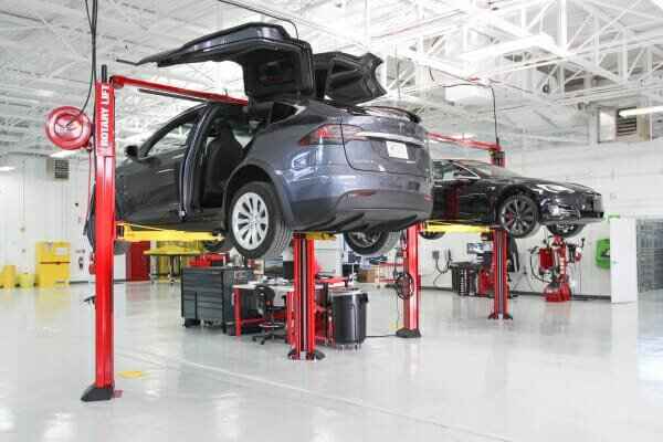 independent-tesla-auto-repair-shop-maintenance-tesla-repair-shop-ontario-california-iPAC-Automotive